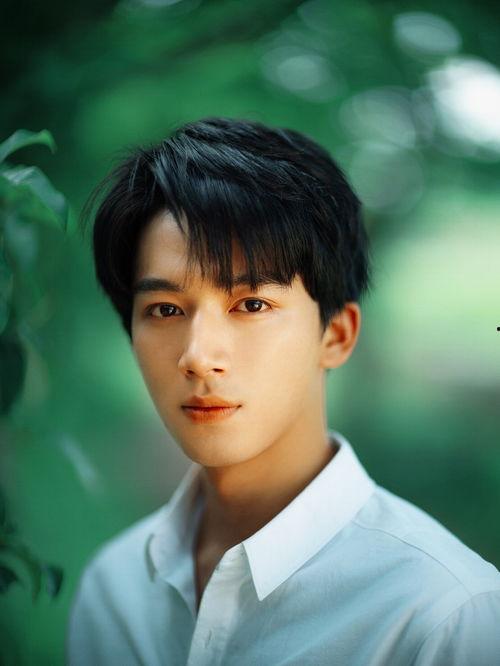 明星甘亭,星光熠熠，璀璨人生